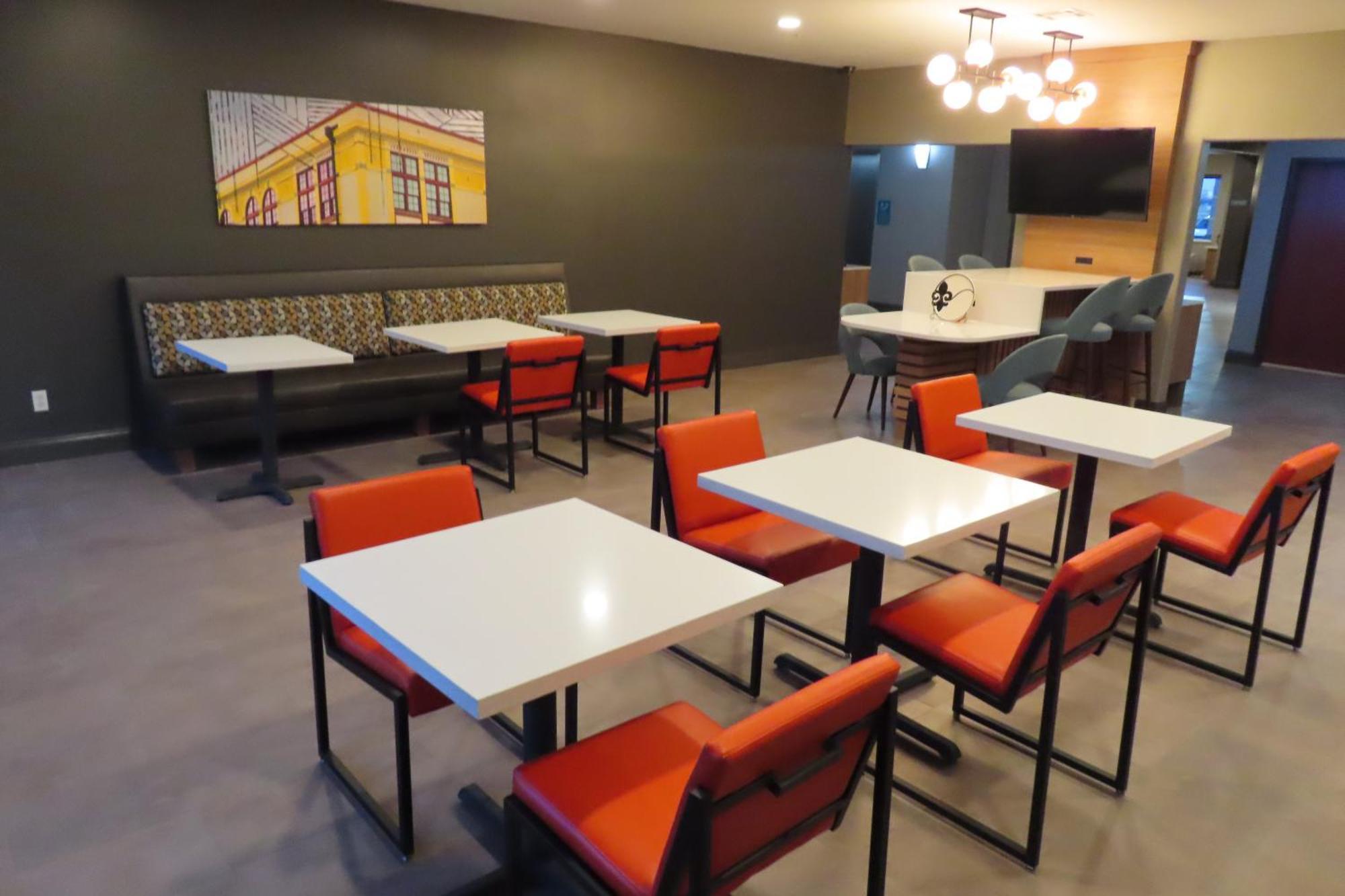 Heritage Inn&suites Hotel